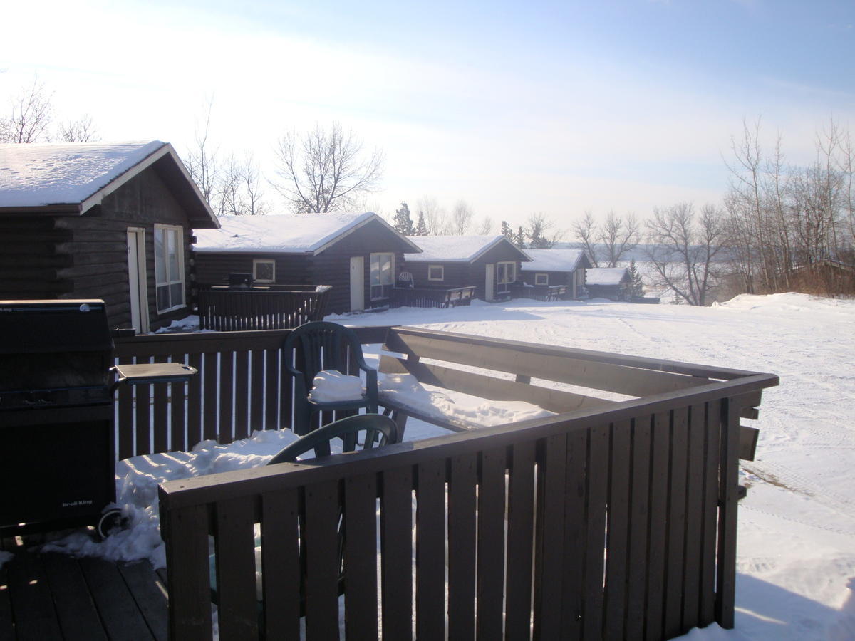 Kenosee Inn & Cabins Kenosee Park Esterno foto